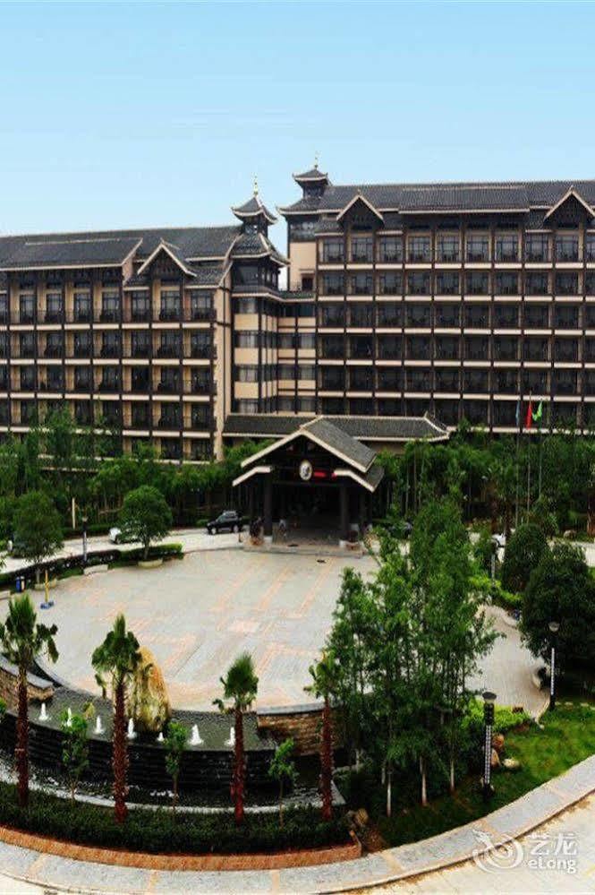 Liuzhou Sanjiangxian Dongxiangguo Hotel Ngoại thất bức ảnh