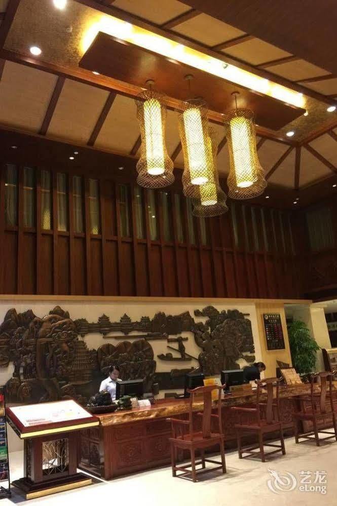 Liuzhou Sanjiangxian Dongxiangguo Hotel Ngoại thất bức ảnh